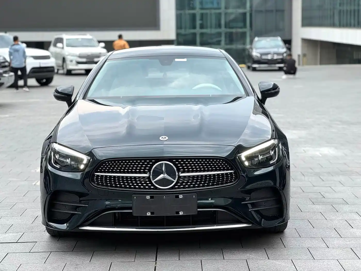 Mercedes-Benz E-Класс 2023