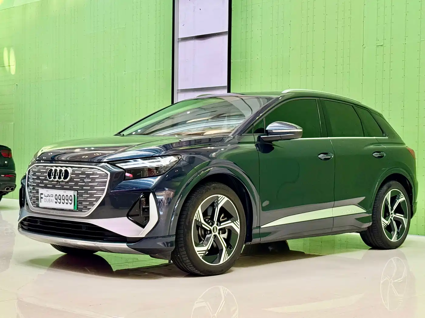 Audi Q4 e-tron 2023