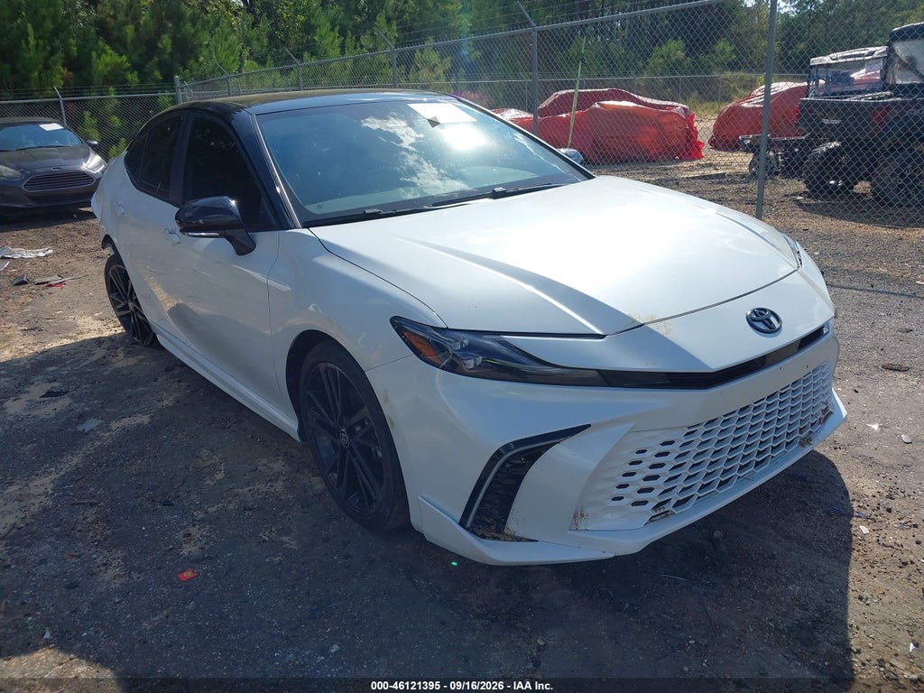 Toyota Camry 2025