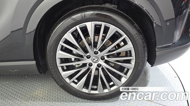 Lexus RX 2025