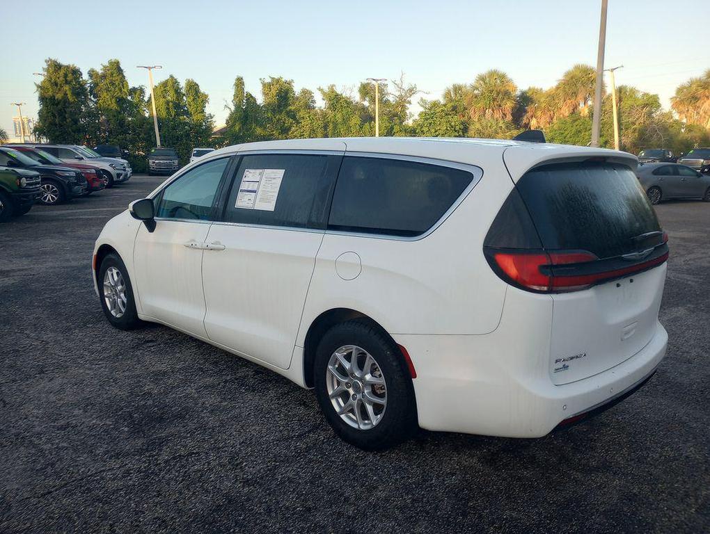 Chrysler Pacifica 2023