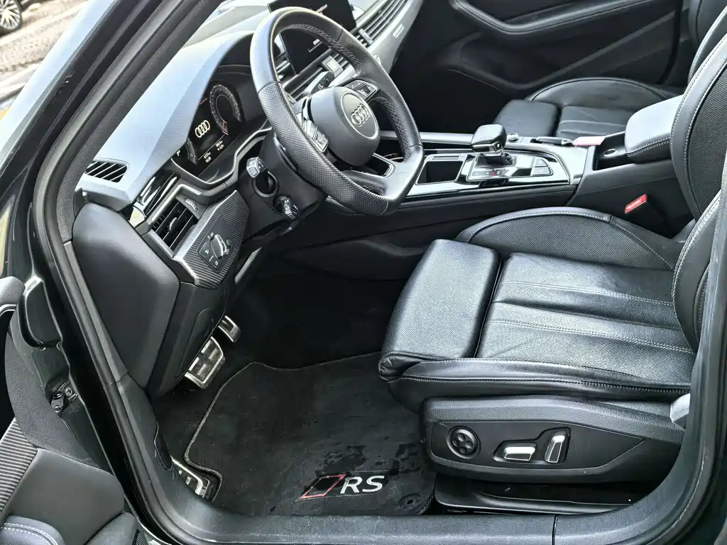 Audi A4 2023
