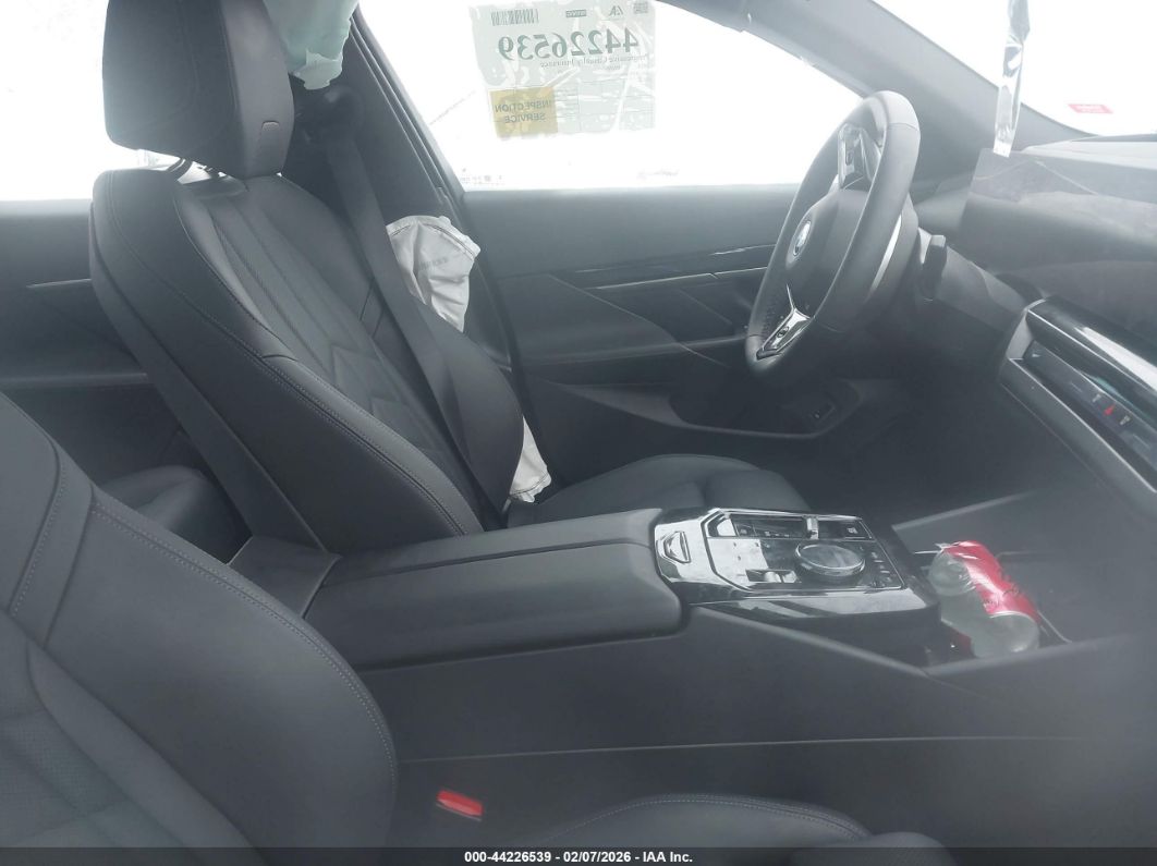 BMW i5 2024