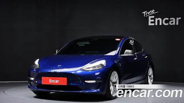 Tesla Model 3 2020