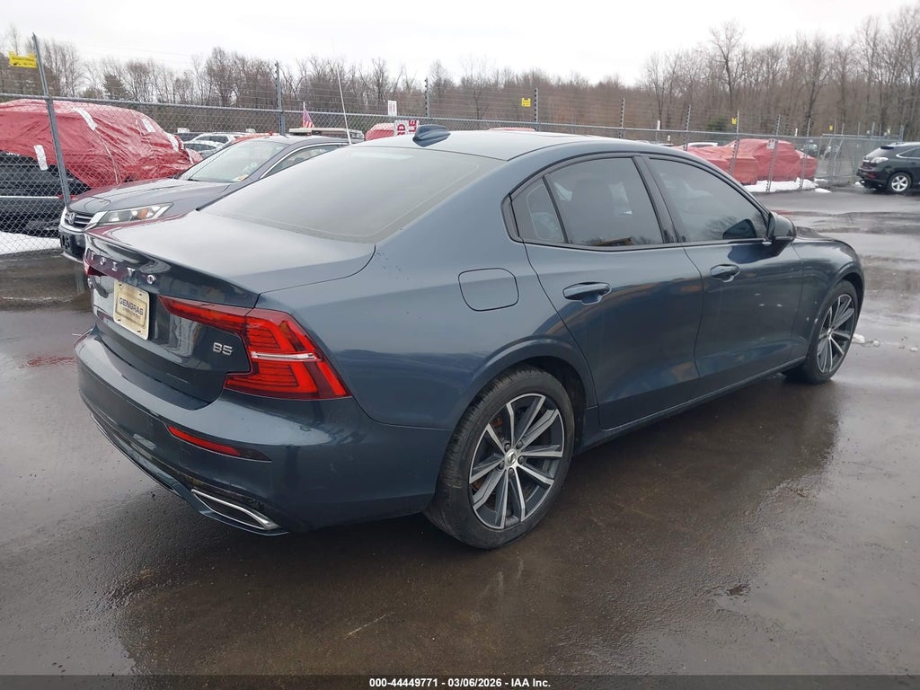 Volvo S60 2022