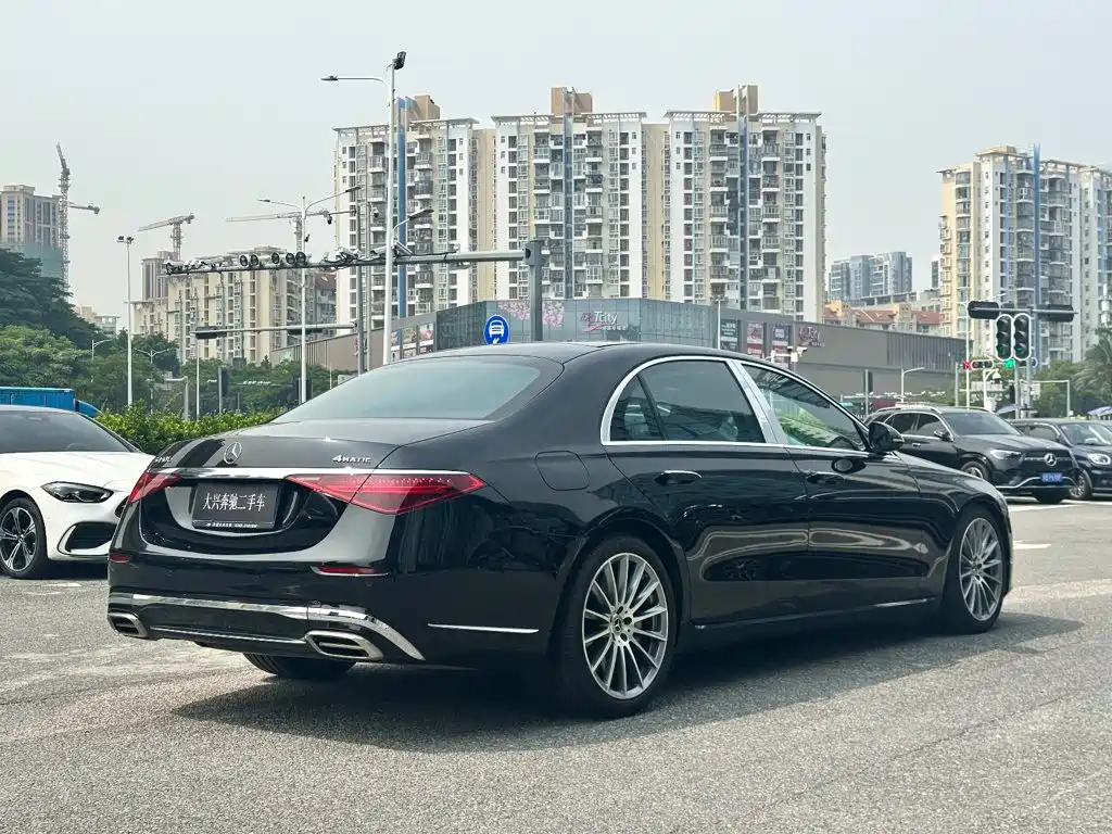 Mercedes-Benz S-Класс 2024