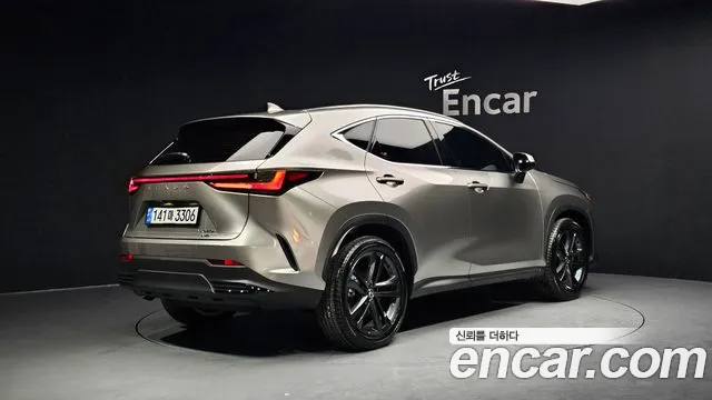 Lexus NX 2024