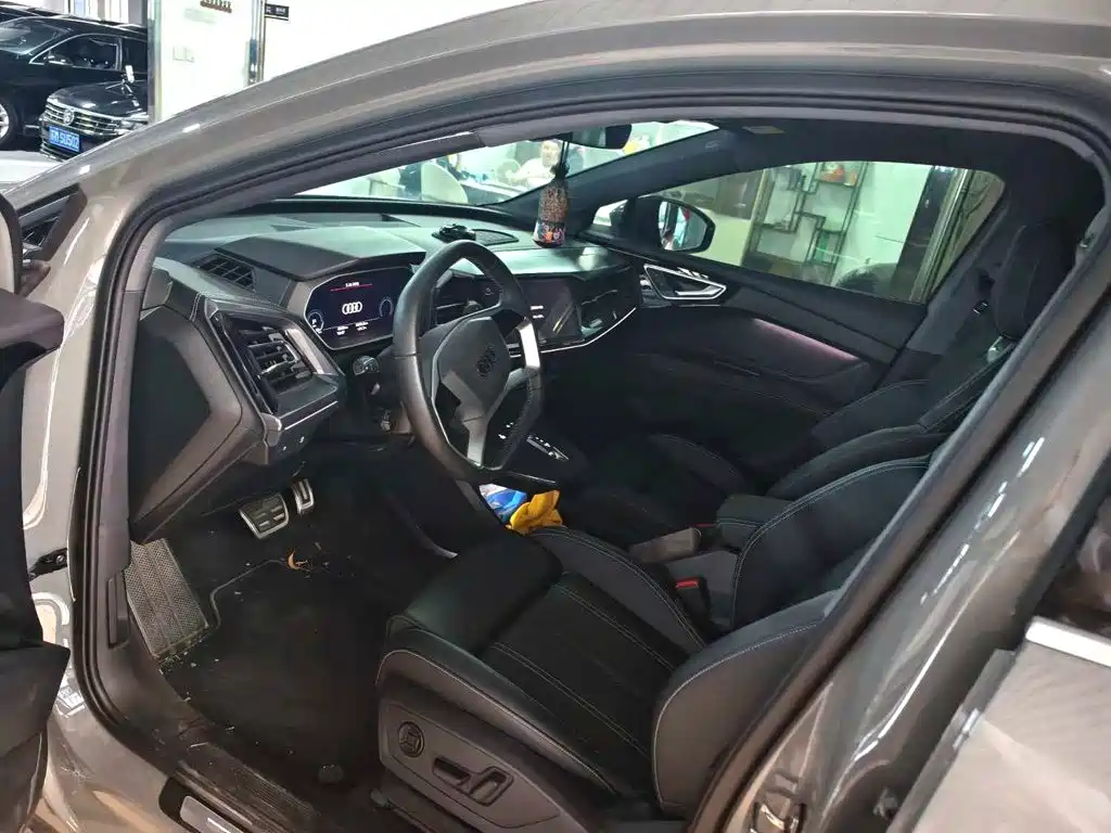 Audi Q4 e-tron 2026