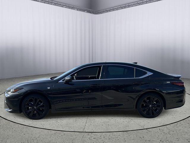 Lexus ES 2024