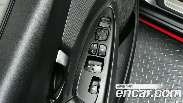 Hyundai Veloster 2022