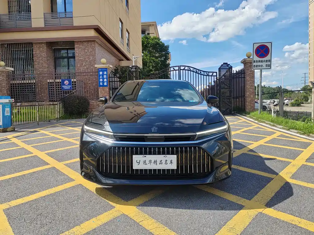 Toyota Crown 2024