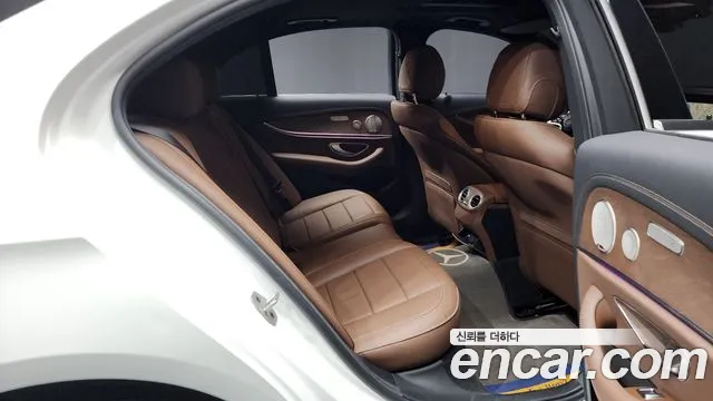 Mercedes-Benz E-Класс 2023