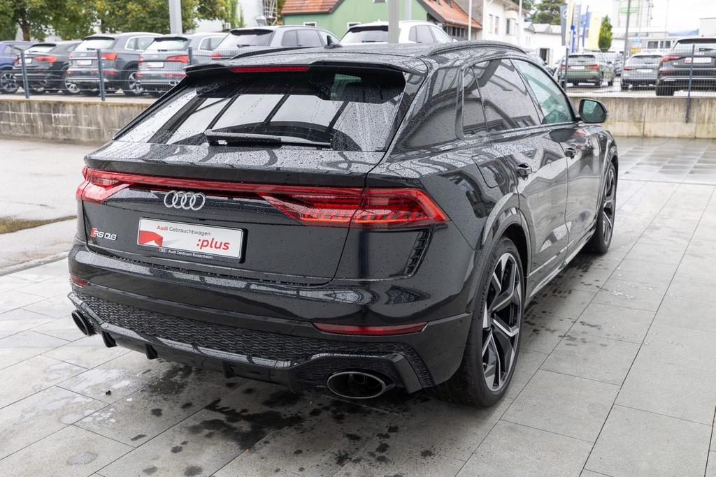 Audi RSQ8 2022