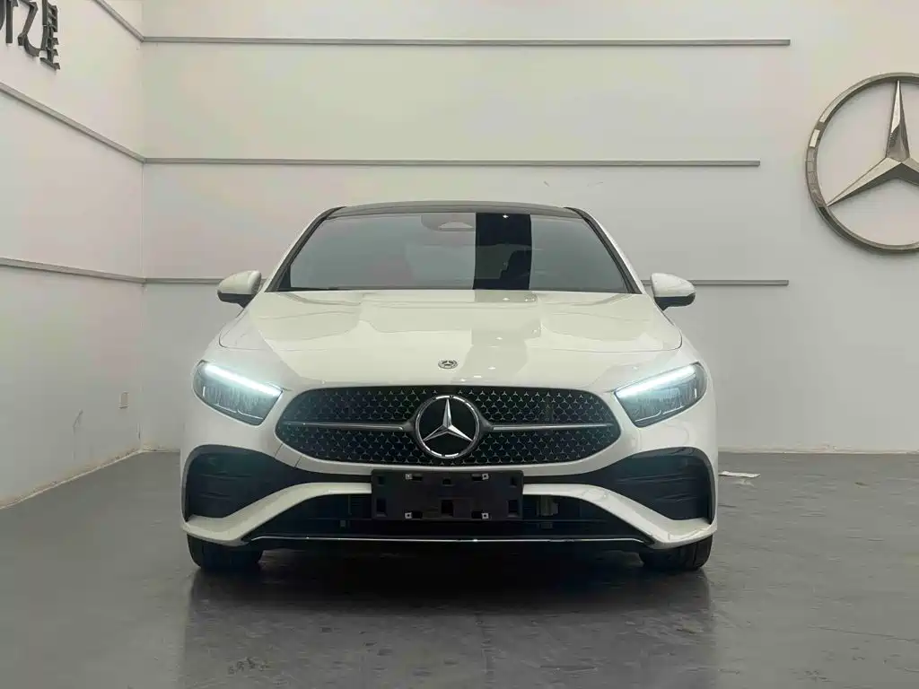 Mercedes-Benz A-Класс 2024