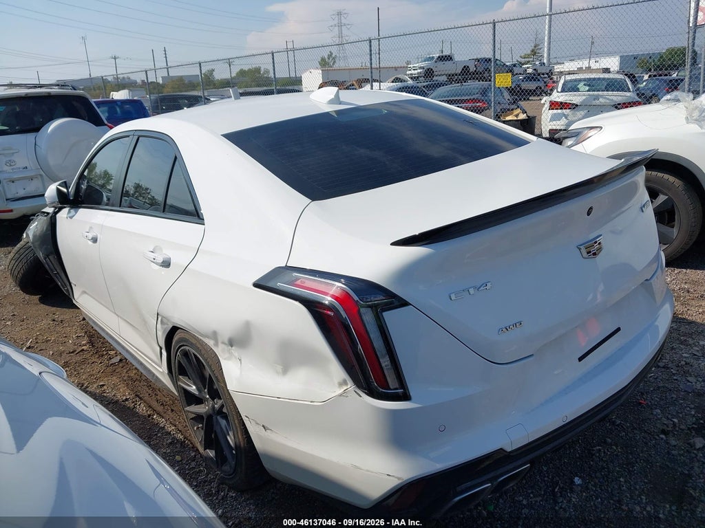 Cadillac CT4-V 2022