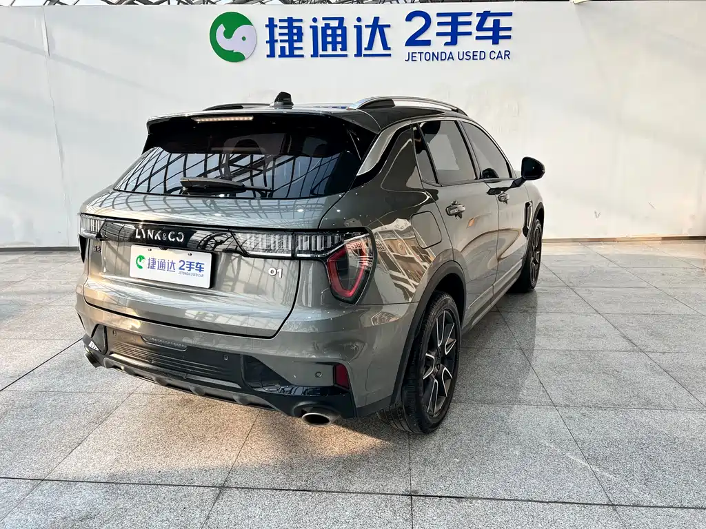 Lynk & Co 01 2021