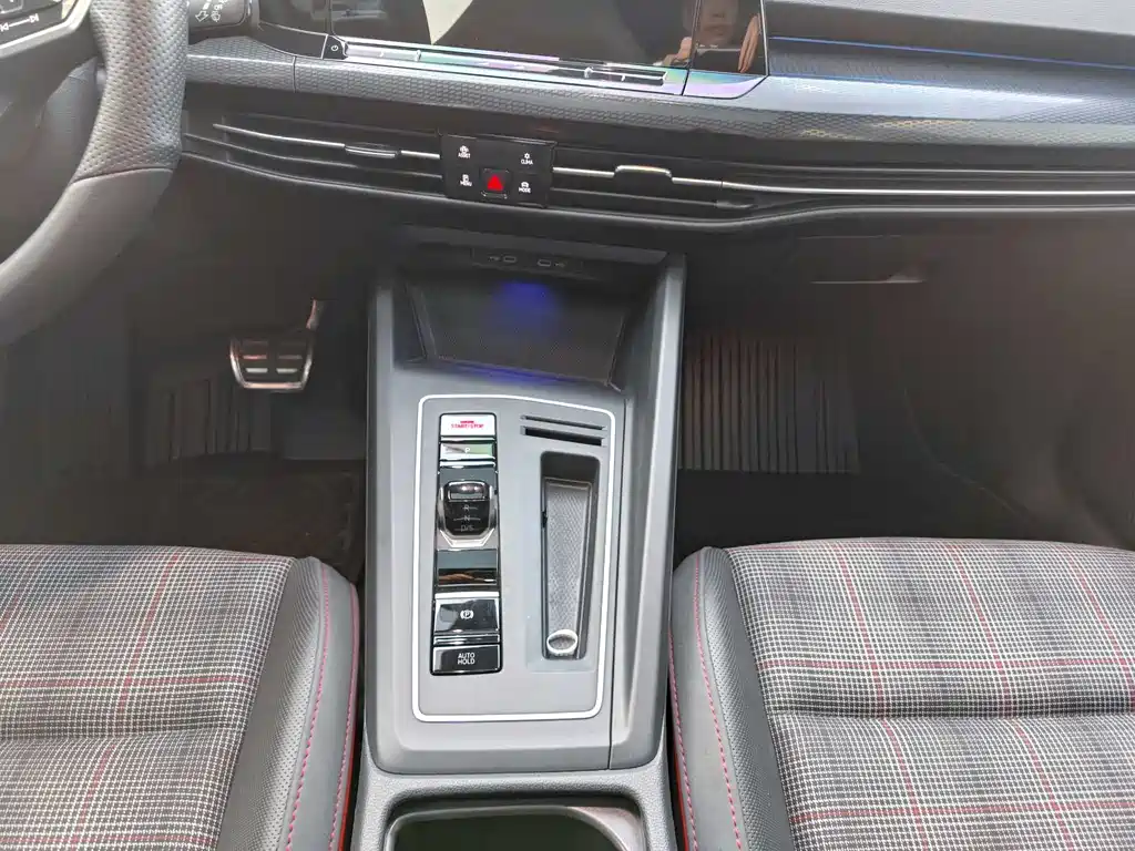 Volkswagen Golf GTI 2023