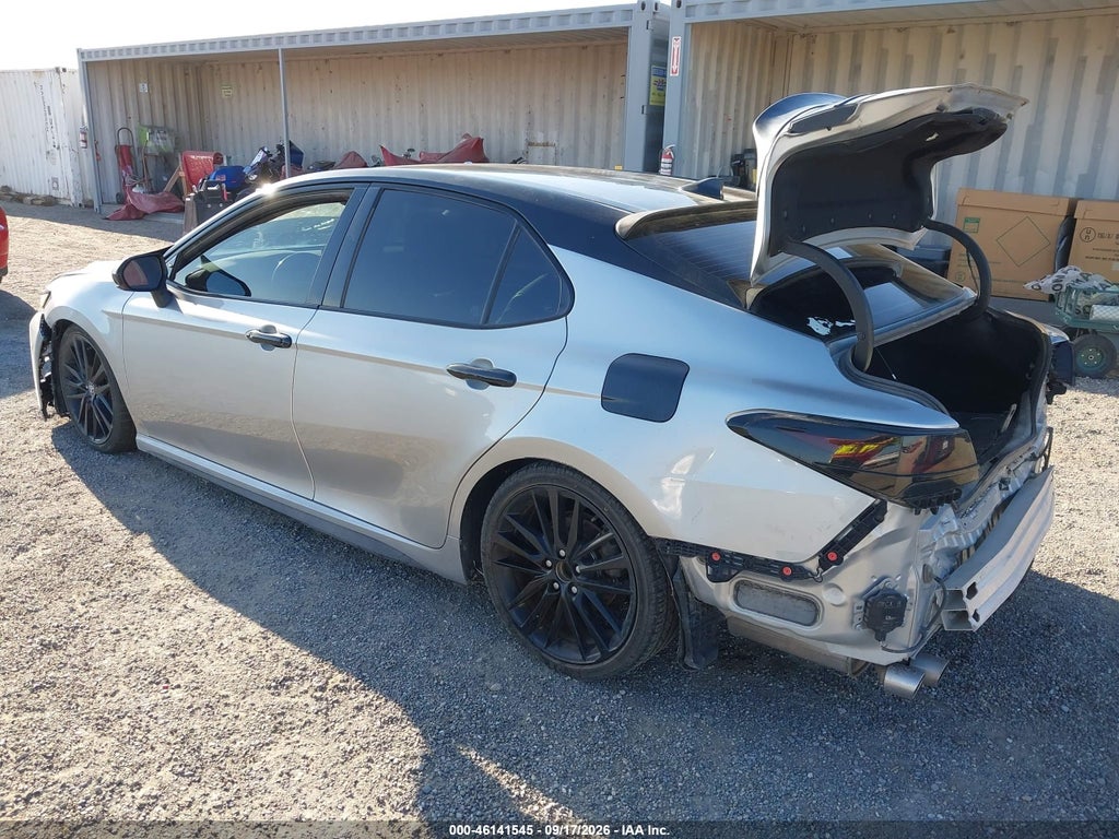 Toyota Camry 2021