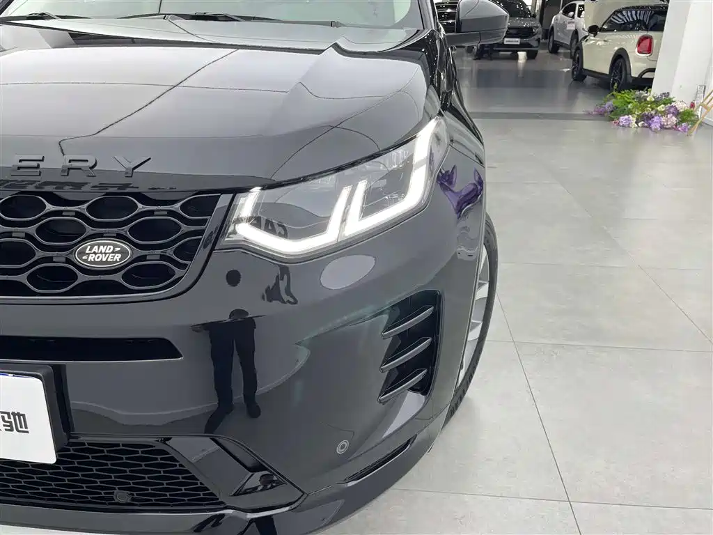 Land Rover Discovery Sport 2024