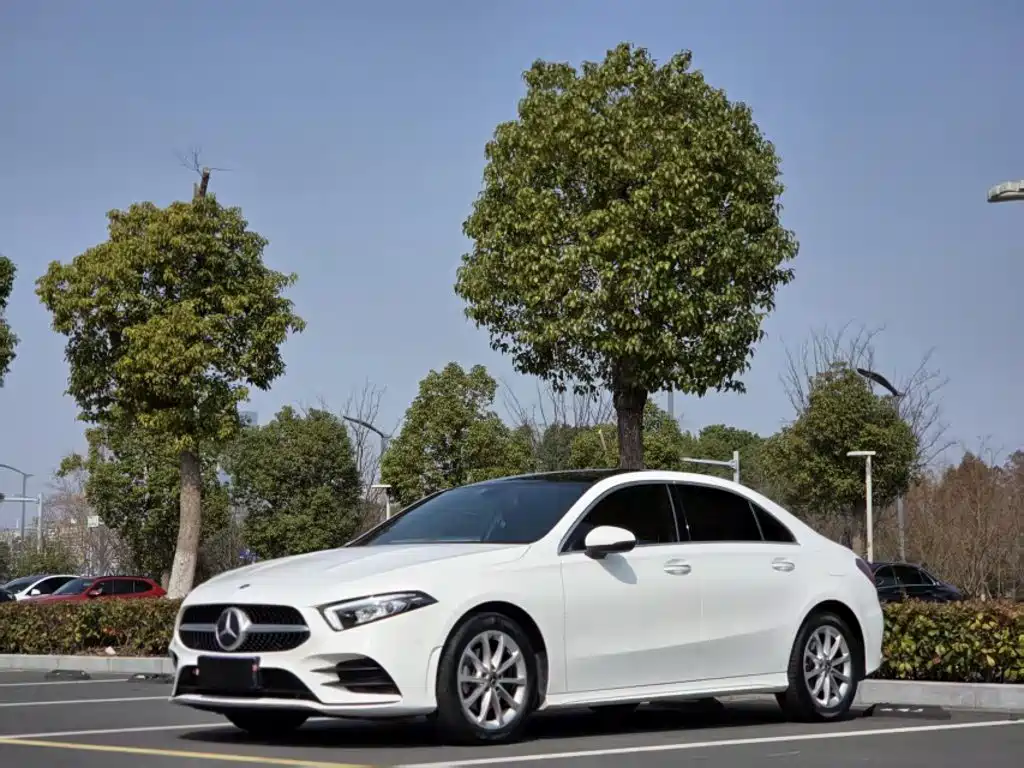 Mercedes-Benz A-Класс 2022