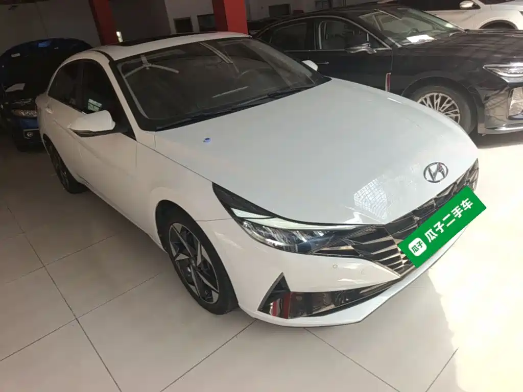 Hyundai Elantra 2021