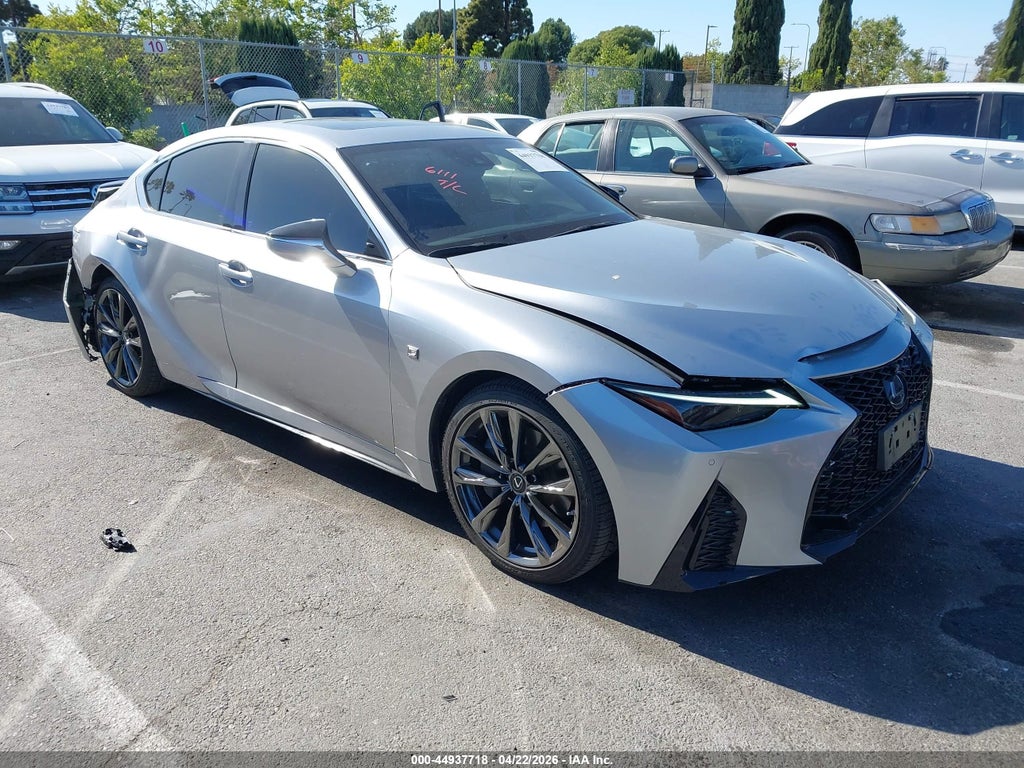 Lexus IS 2023