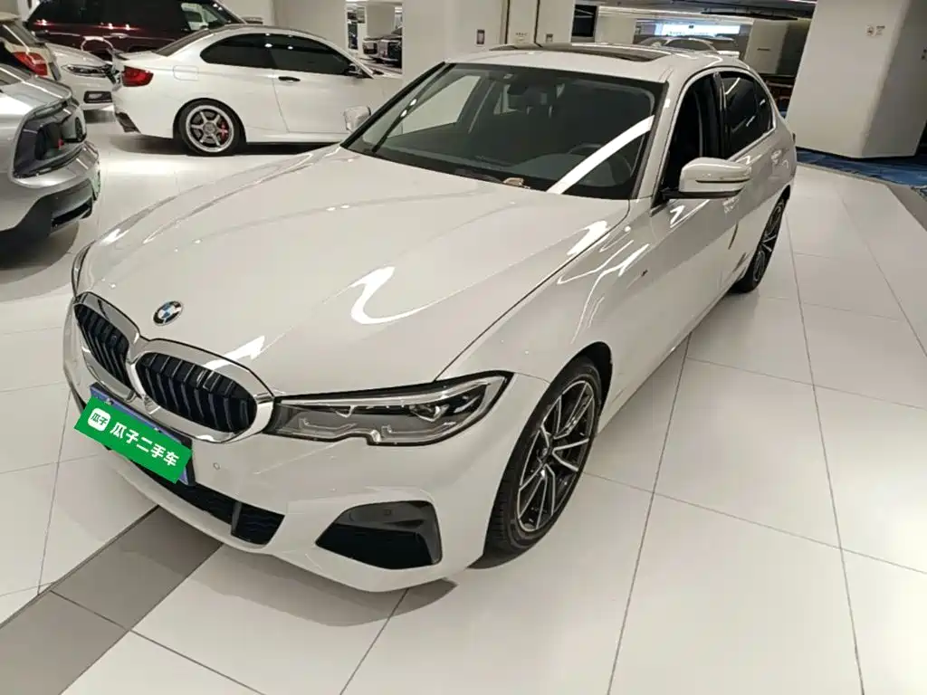 BMW 3 серии 2021