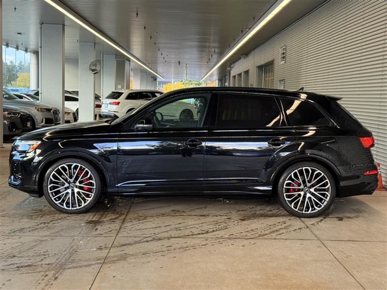 Audi SQ7 2025