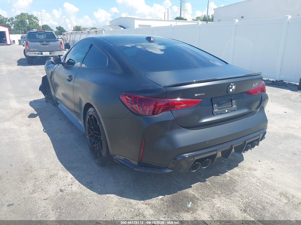 BMW M4 2025