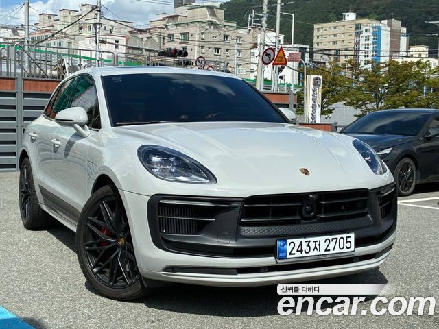 Porsche Macan 2023