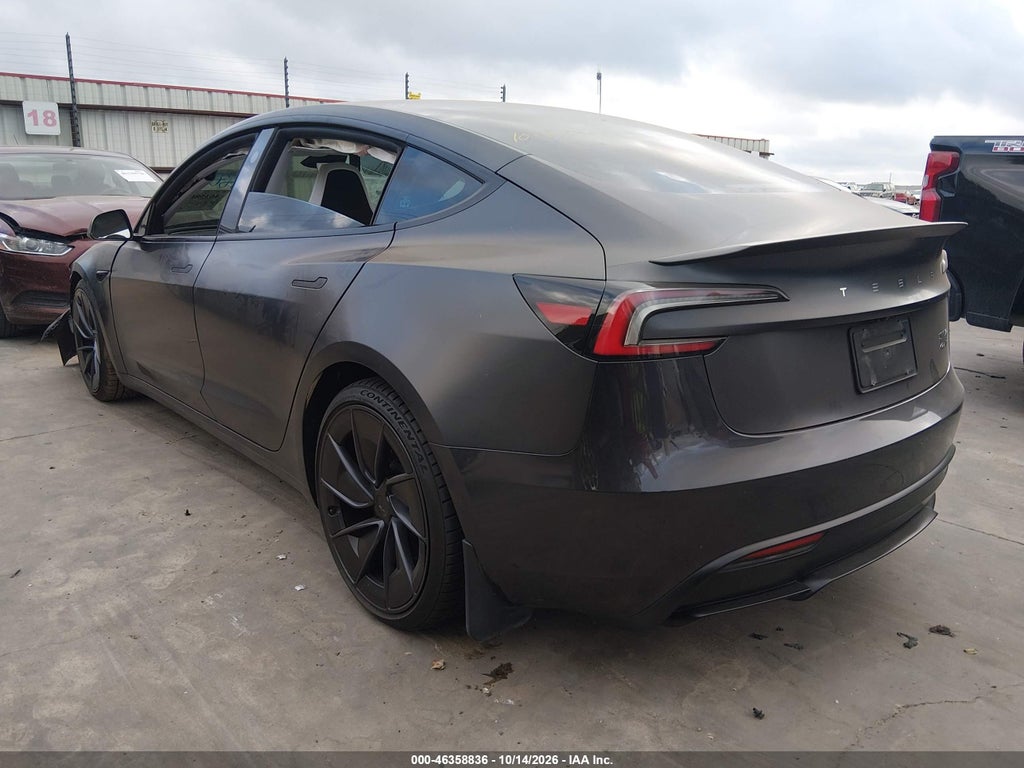 Tesla Model 3 2024