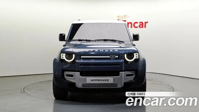 Land Rover Defender 2023