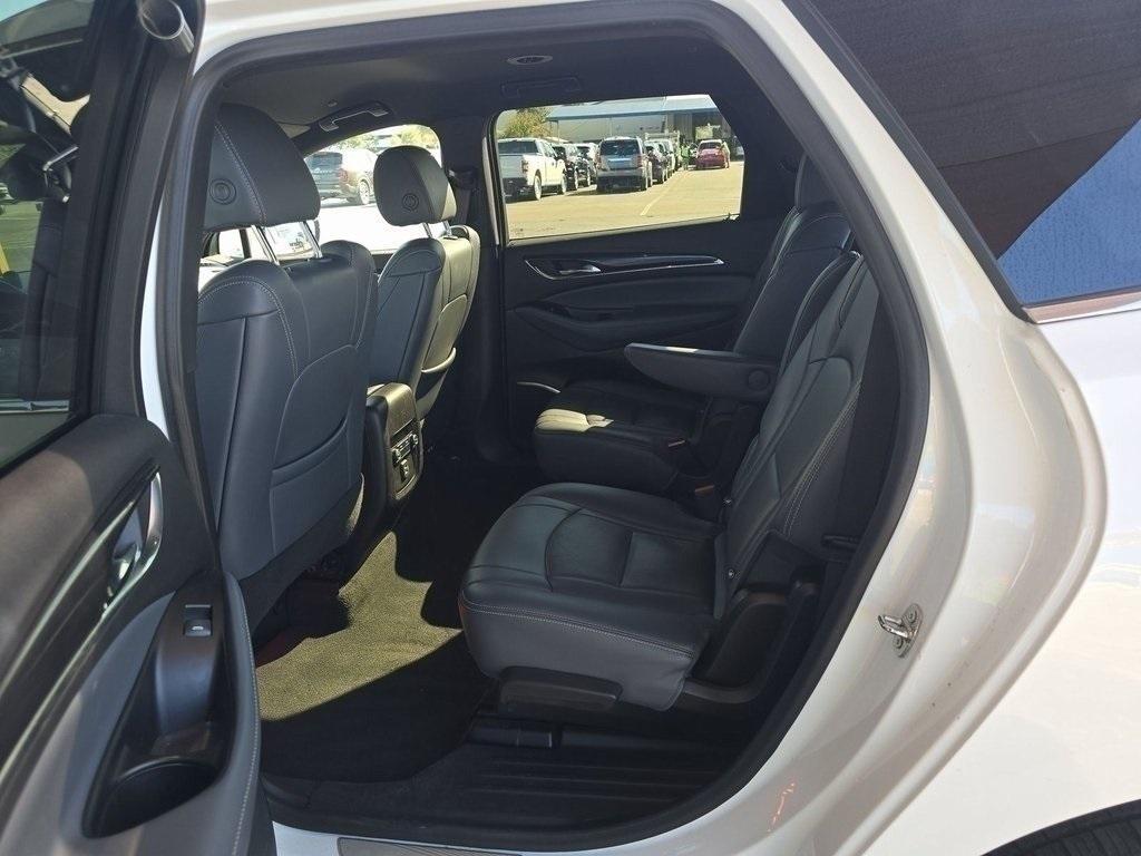Buick Enclave 2023