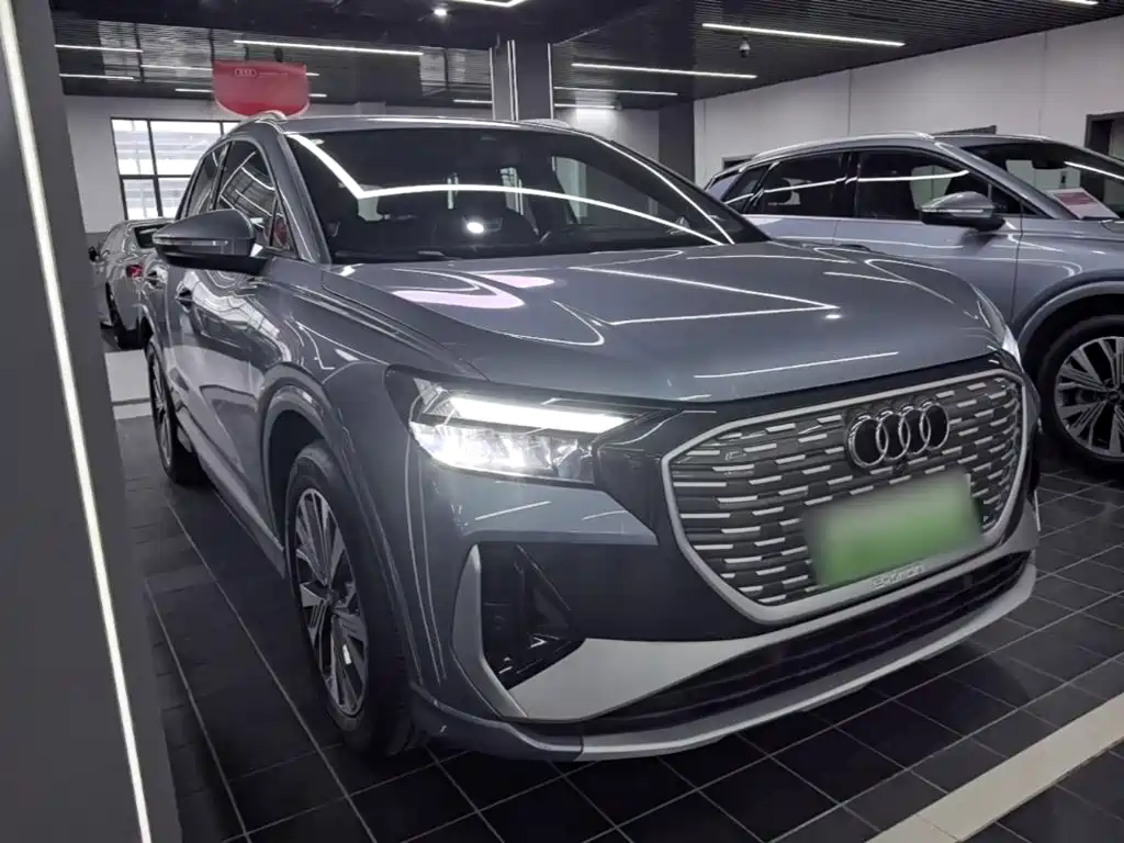 Audi Q4 e-tron 2025