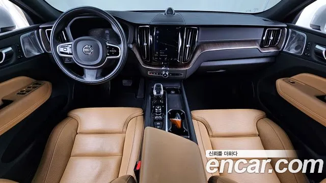 Volvo XC60 2021