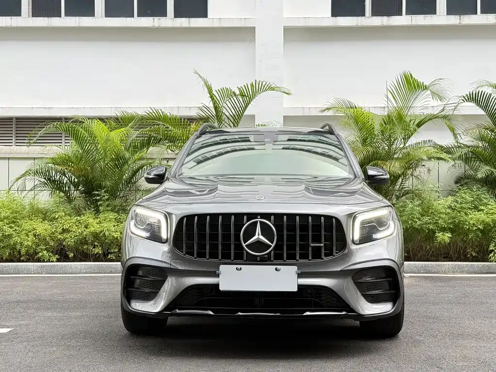 Mercedes-Benz GLB AMG 2021