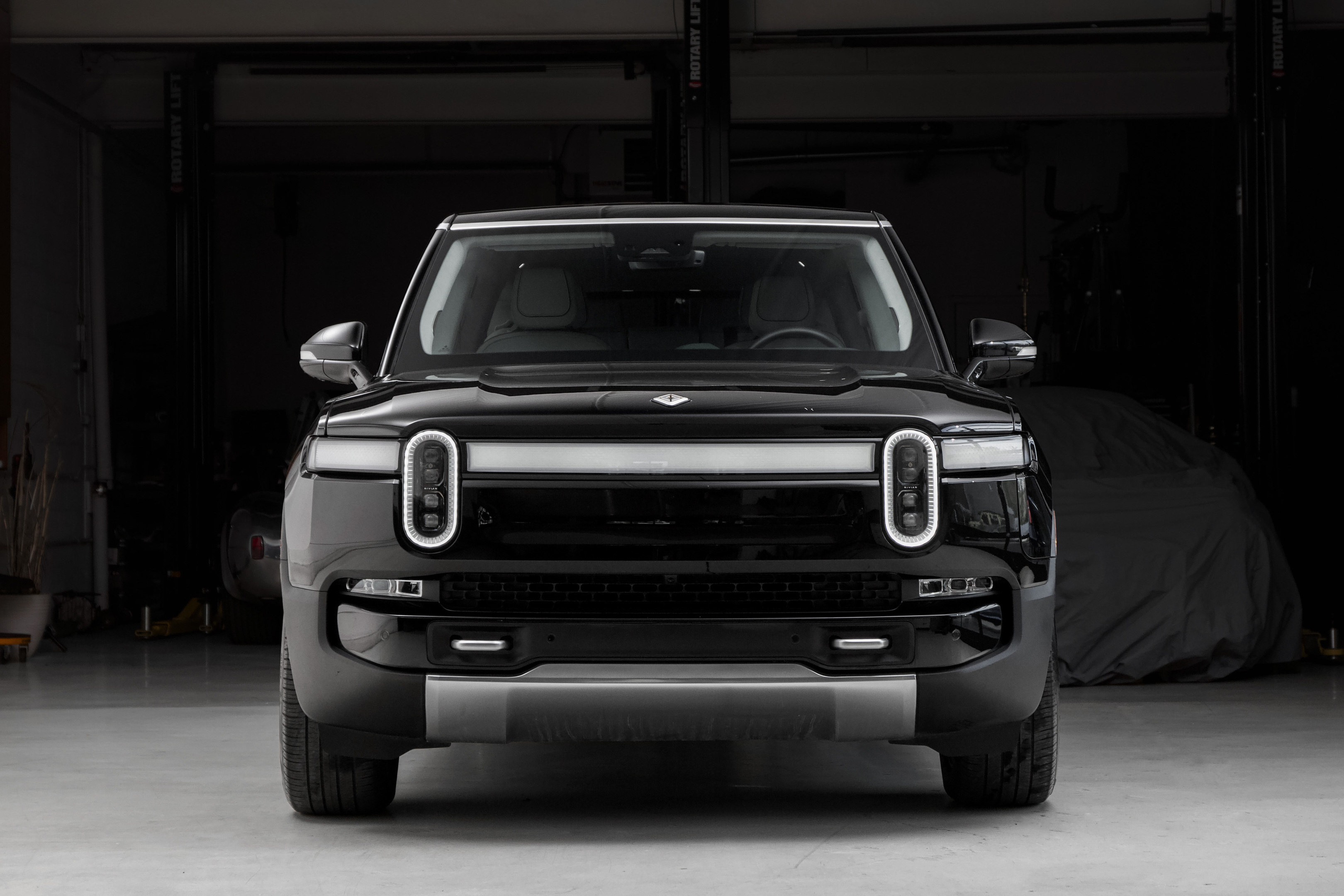 Rivian R1S 2024