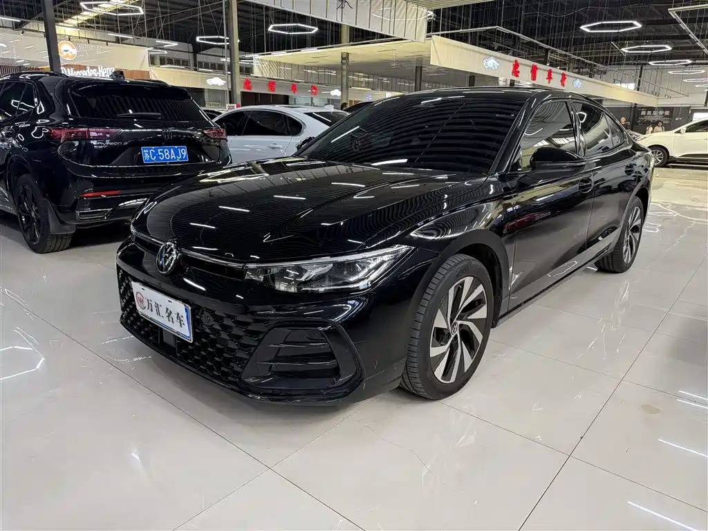 Volkswagen Passat 2025