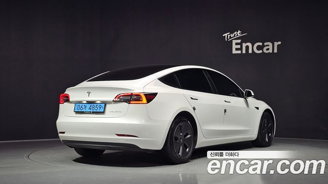 Tesla Model 3 2022