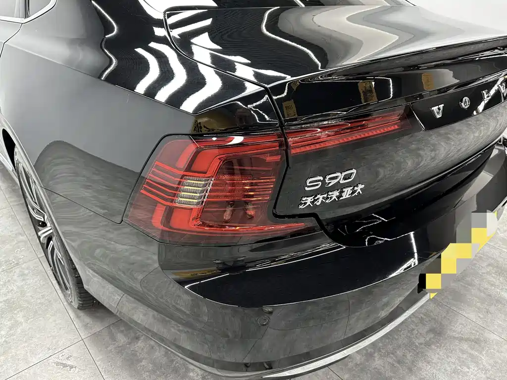Volvo S90 2024