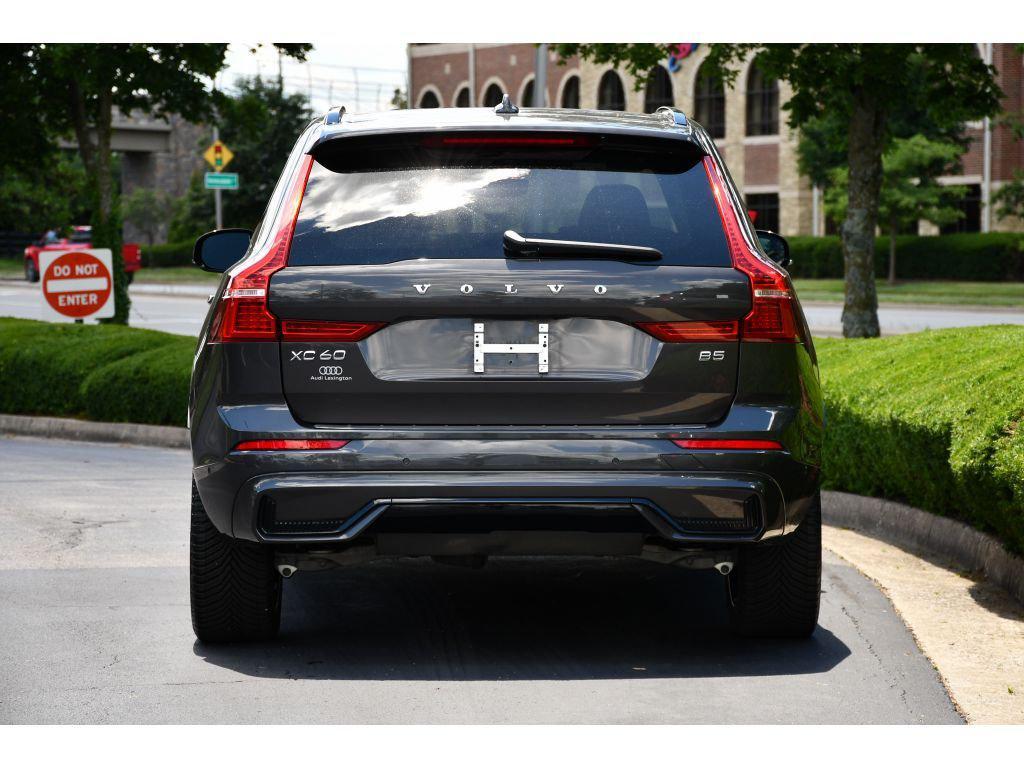 Volvo XC60 2022