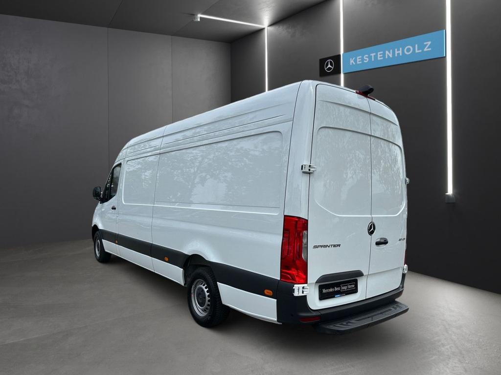 Mercedes-Benz SPRINTER 2025
