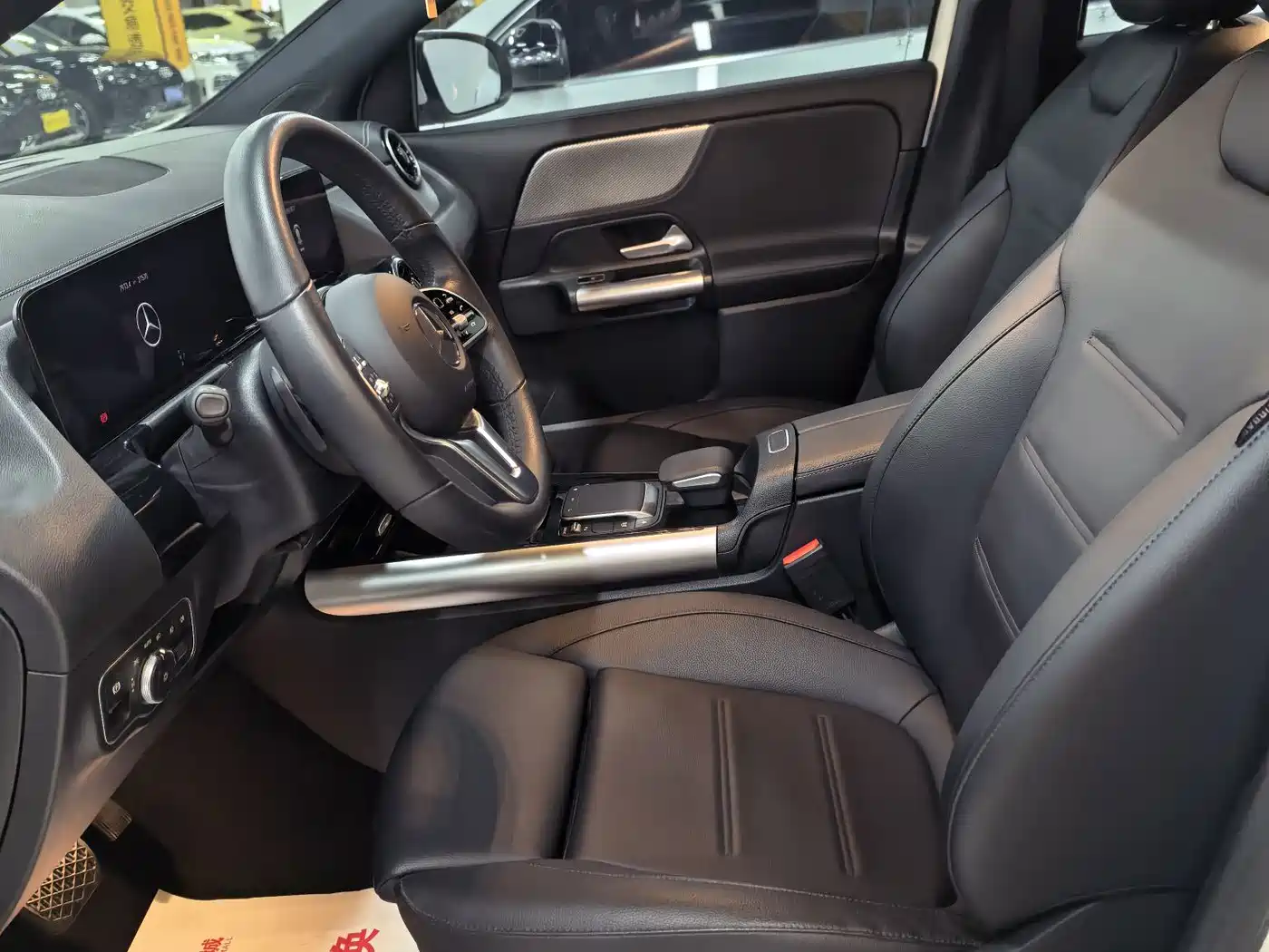 Mercedes-Benz GLA 2023
