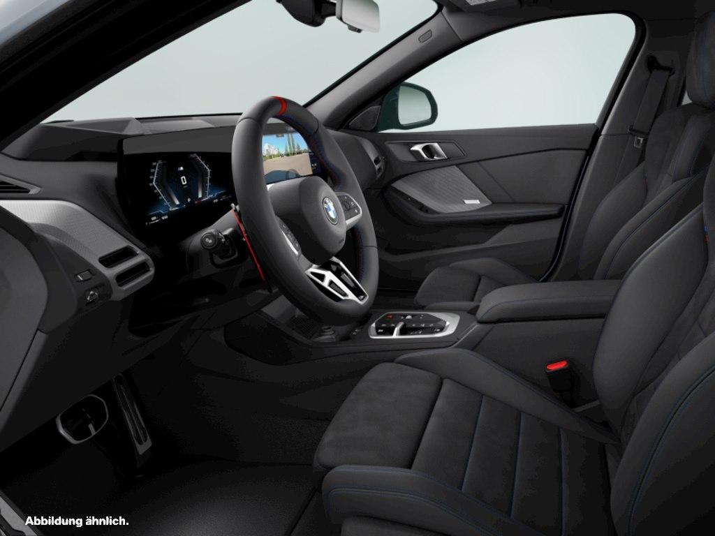 BMW M135 2025