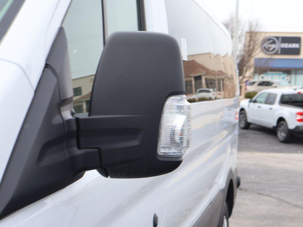 Ford Transit 2024