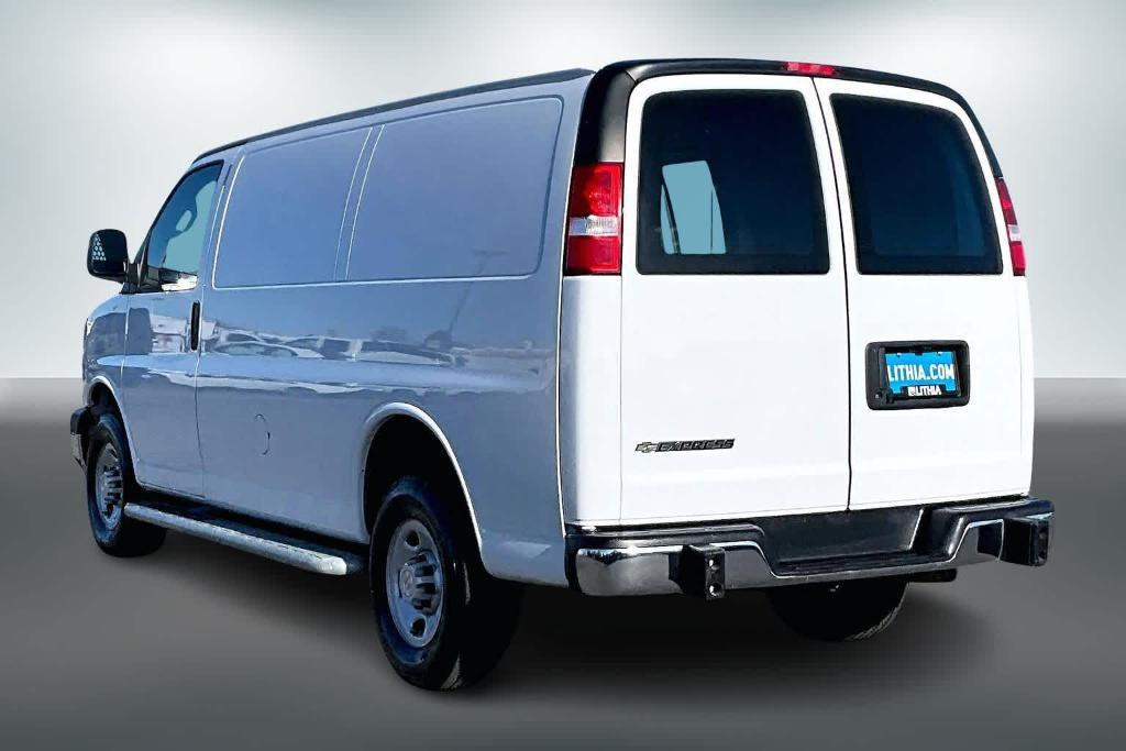 Chevrolet Express 2024