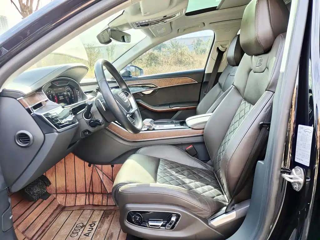 Audi A8 2021