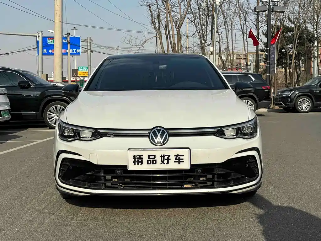 Volkswagen Golf 2023
