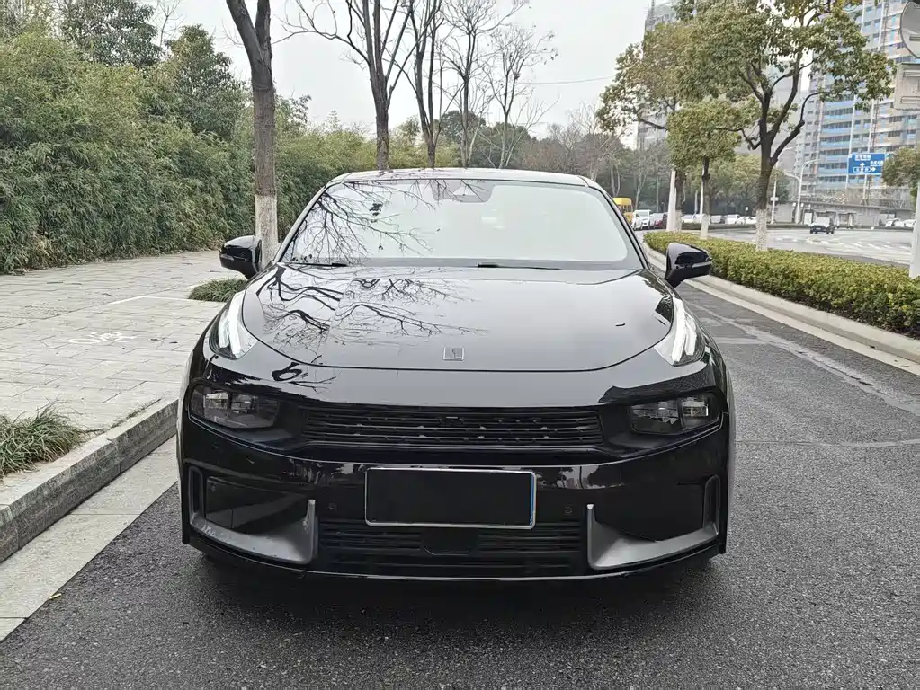 Lynk & Co 03 2022