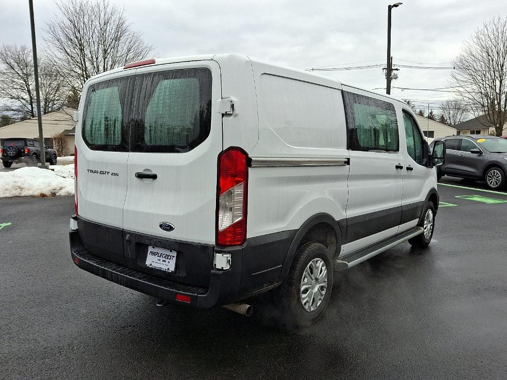 Ford Transit 2024